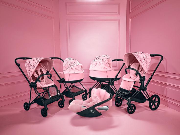 CYB_21_SimplyFlowers_EU_CampaignImage_2_Family | Foto: 