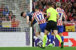 Oblak se je vrgel v pravo stran, a je dobil gol z bele pike #vŽivo