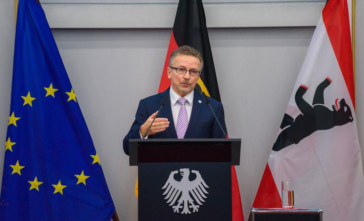 Karl-Heinz Kamp Karl-Heinz Kamp je bil predsednik Zvezne akademije za varnostno politiko in uslužbenec na nemškem ministrstvu za obrambo. | Foto: Guliverimage