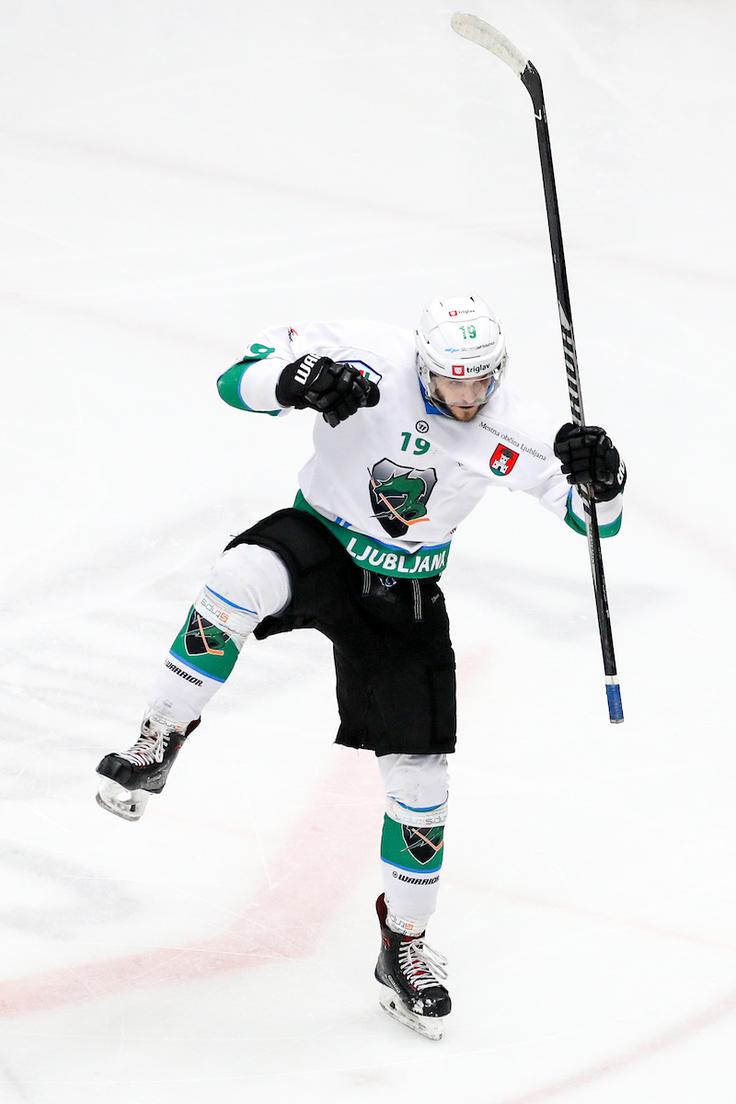 "Vsekakor nam ta zmaga pomeni veliko. Zdaj imamo še večjo motivacijo. Mislim, da smo zdaj zelo močni v glavah," je bil zadovoljen Gal Koren. | Foto: Matic Klanšek Velej/Sportida