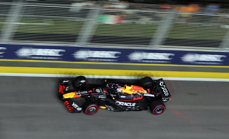 Max Verstappen bi utegnil imeti največ možnosti za zmago. | Foto: Reuters