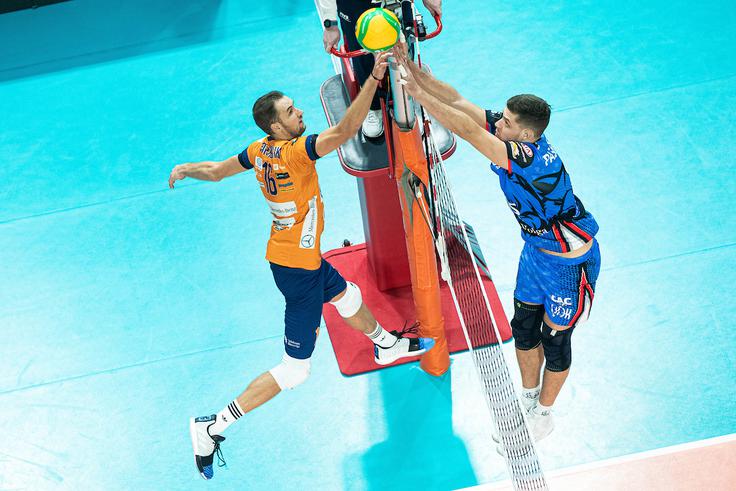 Jan Pokeršnik si je na tekmi proti Rusom poškodoval desno zapestje. Pleško upa, da ni nič hujšega. | Foto: Grega Valančič / Sportida