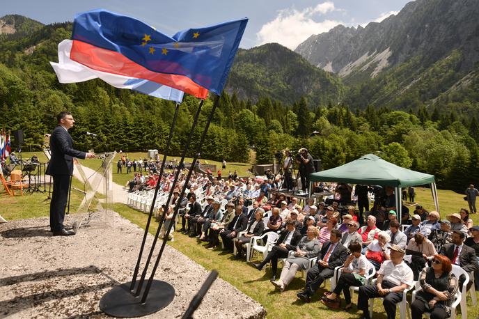 Ljubelj slovesnost | "Slovenija ni nikoli nikogar ogrožala in napadala, je pa vedno branila svoje. Bile so vojne, ampak vedno smo bili uspešni in vedno bomo tako tudi v bodoče," je zbranim na slovesnosti dejal premier. | Foto STA