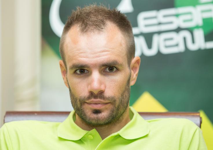 Luka Mezgec je bil slovenski adut za visoko uvrstitev, a mu je načrte prekrižal skupinski padec. | Foto: Vid Ponikvar