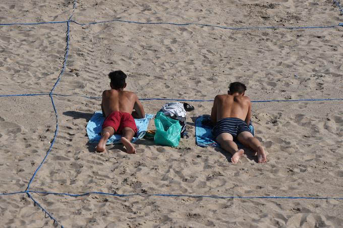 Plaže so odprte, a s številnimi omejitvami. | Foto: Getty Images