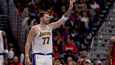 Dončić razvajal soigralce, Lakersi odgovorili na katastrofo, drama v Dallasu