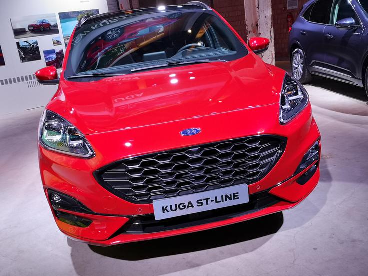 Tudi Ford je znamka, ki v Evropi z elektrifikacijo pogonov ne more več čakati. Nova kuga bo dobila tako klasični kot tudi prikljućno-hibridni pogon. | Foto: Gregor Pavšič