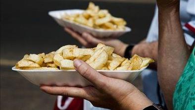 Madžarska bo uvedla davek na hrano in pijačo z veliko soli in sladkorja