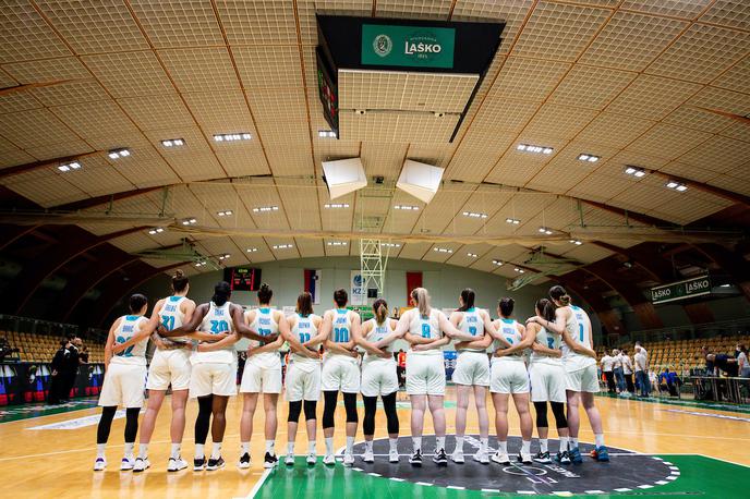 Slovenija : Črna Gora (ženska košarka, priprave na EuroBasket) | Visok poraz slovenskih košarkaric v repasažu proti Rusiji je pomenil konec evropskega prvenstva. | Foto Vid Ponikvar