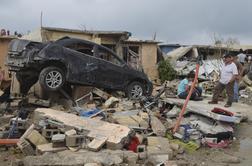 V tornadu in neurjih v Mehiki in ZDA najmanj 18 mrtvih (video)