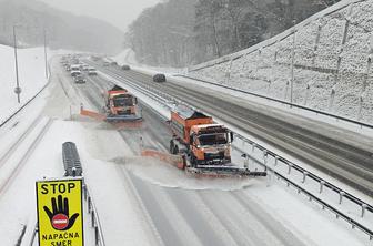 Padavine se širijo po Sloveniji. Prihaja sneg?