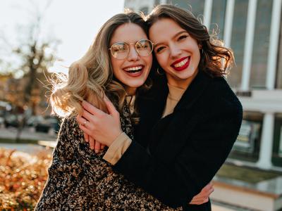 Med temi znaki horoskopa se splete najbolj trdno prijateljstvo