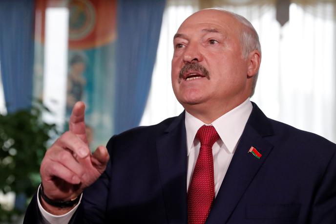 Aleksander Lukašenko | Voditeljica beloruske opozicije Svetlana Tihanovska bi beloruskemu predsedniku Aleksandru Lukašenku v primeru njegovega odstopa zagotovila zaščito pred kazenskim pregonom. | Foto Reuters