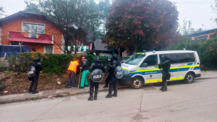 vodovodni priključek, romsko naselje | Foto: Komunala Novo mesto