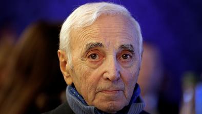 Umrl je sloviti francoski šansonjer Charles Aznavour