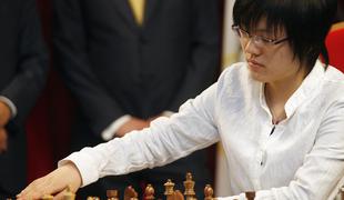 Kitajka Yifan Hou vnovič na šahovskem prestolu