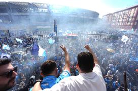 Neapelj Napoli