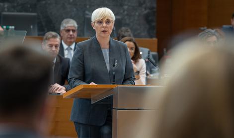 Predsednica Pirc Musar: Vse to v stranki SDS sicer dobro vedo, namen so žal politične igrice