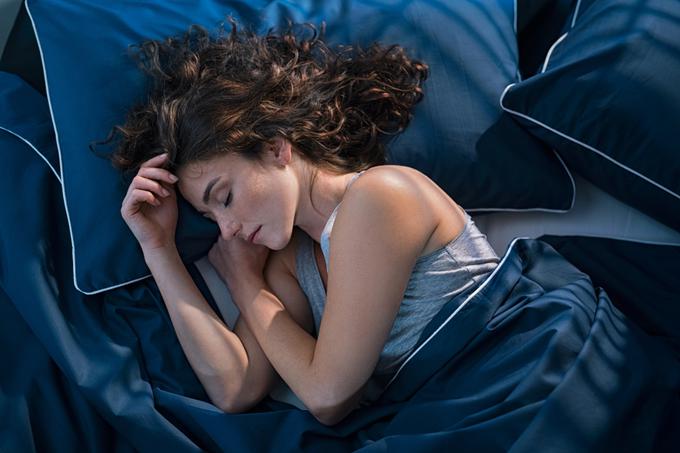 Poskrbite, da boste šli v posteljo vsak dan ob isti uri. Vir: Getty Images | Foto: 