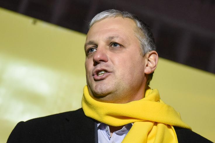 Pobudniki referenduma o noveli zakona o zakonski zvezi in družinskih razmerjih pod vodstvom Aleša Primca iz civilne iniciative Za otroke gre! so leta 2015 zmagali, saj je bilo proti zakonu 64 odstotkov volivcev oz. nekaj več kot 394 tisoč. | Foto: STA