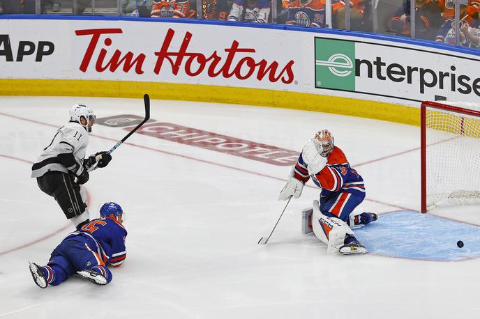 Anže Kopitar Los Angeles Kings | Anže Kopitar je na prvi tekmi sezone dosegel tri gole, na tretji pa je za tri podal. | Foto Reuters