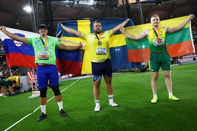 Junaki izjemnega finala v Budimpešti, srebrni Čeh, zlati Daniel Stahl in bronasti Mykolas Alekna. | Foto: Reuters