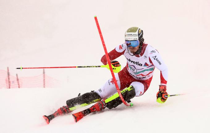 Manuel Feller je vodil po prvi vožnji, a v finalu odstopil. | Foto: Reuters