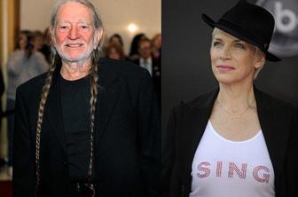 Annie Lennox in Willie Nelson prejela doktorat