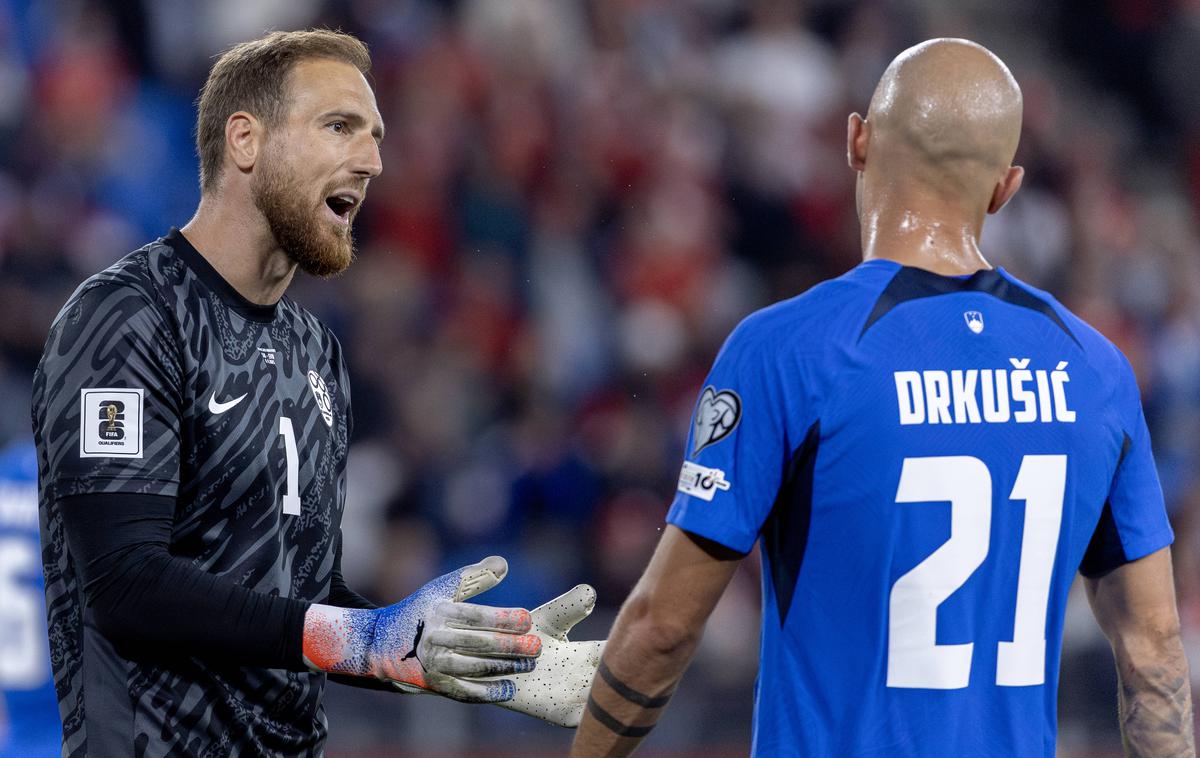 kvalifikacije za SP slovenska nogometna reprezentanca Jan Oblak Vanja Drkušić | Kapetan Jan Oblak je priznal, da so bili slabi, a da je treba dati zdaj glave gor. | Foto Reuters