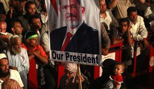 Privrženci Mursija odločeni vztrajati