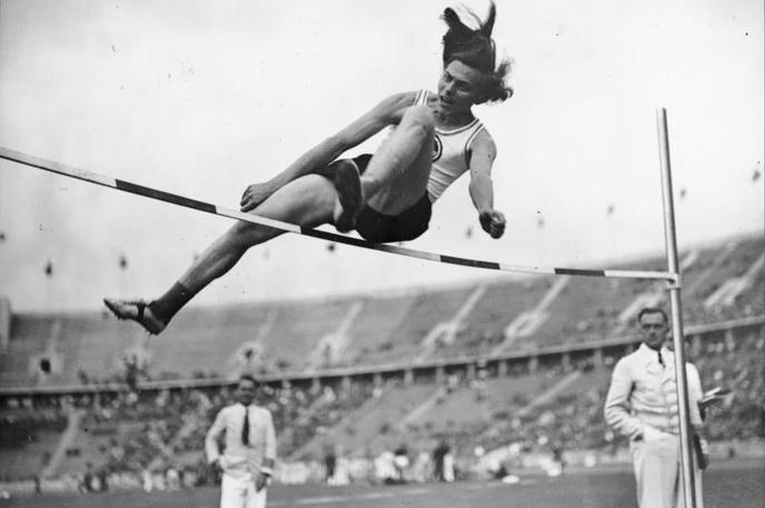 Dora Ratjen | Dora Ratjen je na olimpijskih igrah v Berlinu leta 1936 v skoku v višino zasedla četrto mesto, dve leti kasneje na evropskem prvenstvu na Dunaju je zmagala. | Foto Wikimedia Commons