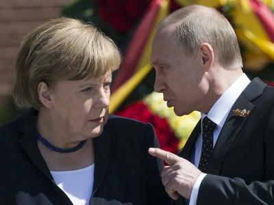 Rusija bi se pogovarjala z Evropo. Bo ključna Angela Merkel?