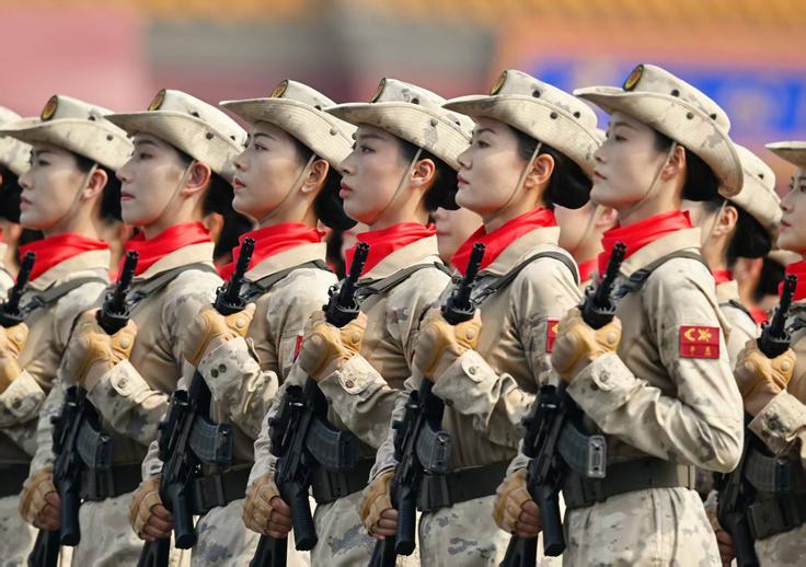 Kotkin je opozoril, da bo, če se bodo ZDA vojskovale s Kitajsko, ameriška podpora Evropi izginila.  | Foto: Guliverimage