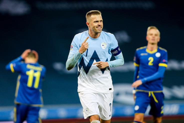 Iličić je v reprezentanci debitiral avgusta 2010 na prvi tekmi Slovenije po njenem zadnjem nastopu na velikem tekmovanju, ob odprtju stadiona Stožice na prijateljski tekmi proti Avstraliji. Od takrat je sodeloval v petih kvalifikacijah za svetovna in evropska prvenstva, a je bila Slovenija vedno neuspešna. Za reprezentanco je odigral 67 tekem, zabil pa deset golov. Zadnjega pri zmagi nad Kosovom v ligi narodov v Ljubljani. | Foto: Matic Klanšek Velej/Sportida