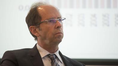 Mramor: ali bomo zvišali plače ali pa več zaposlovali mlade