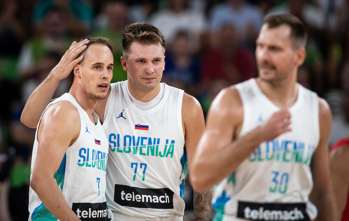 Slovenija - Črna gora, prijateljska košarkarska tekma | Slovenska reprezentanca je navdušila občinstvo v Stožicah. | Foto Matic Klanšek Velej/Sportida
