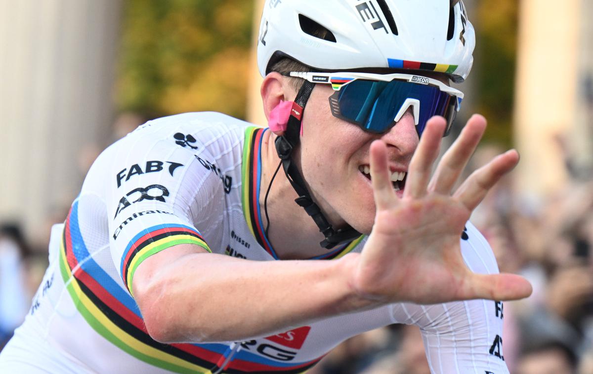 Tadej Pogačar | Tadej Pogačar je na najlepši možen način končal sanjsko sezono – petič zapored je osvojil italijanski spomenik Dirko po Lombardiji. | Foto Guliverimage