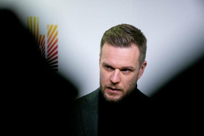 Gabrielius Landsbergis zunanji minister Litva | "Ali sprejemamo realnost, da smo morda že v vojni, ali še vedno verjamemo, da imamo situacijo pod nadzorom," je vprašal Landsbergis.  | Foto posnetek zaslona/Twitter