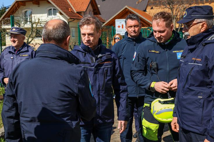 Sanacijo škode si je v soboto ogledal tudi predsednik vlade Robert Golob. | Foto: STA