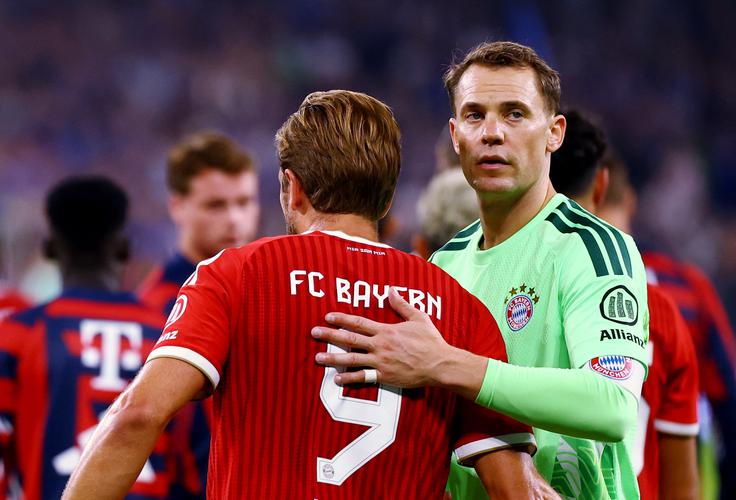 Manuel Neuer za rekorderjem Ikerjem Casillasom zaostaja 16 nastopov v ligi prvakov. | Foto: Reuters