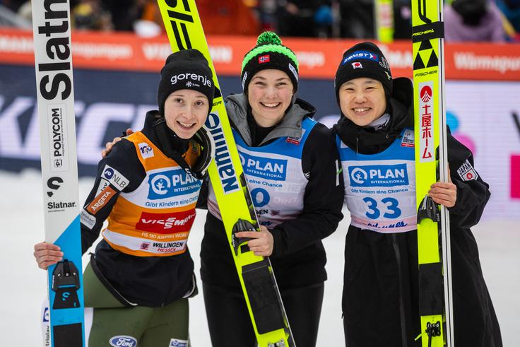 Nika Prevc, Silje Opseth in Juki Ito | Foto: Guliverimage
