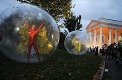 FOTO: Obama na noč čarovnic sprejel 2000 otrok