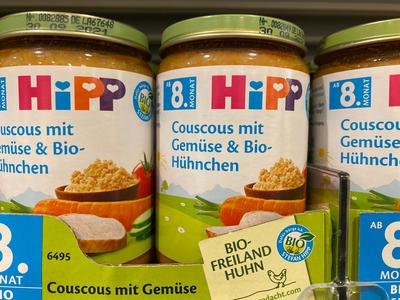 Spar Slovenija preventivno umika otroško hrano Hipp v steklenih kozarčkih