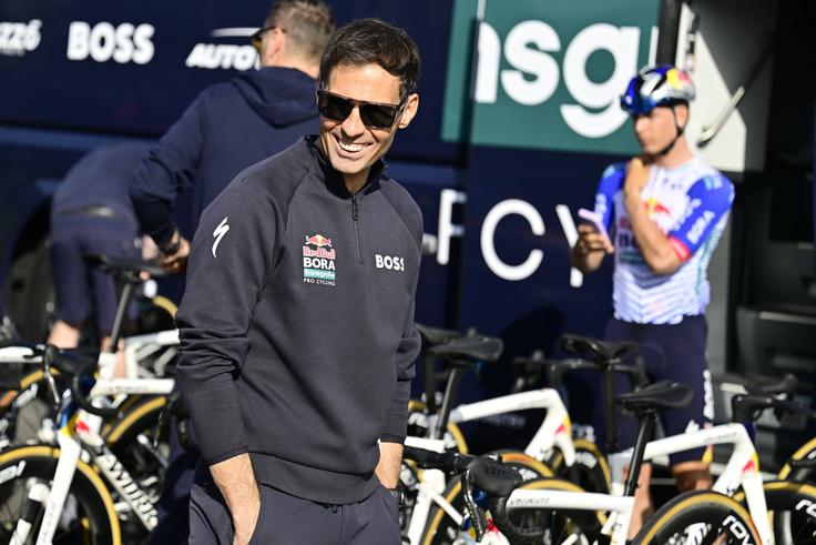 Športni direktor Red Bull - BORA - hansgrohe Sven Vanthourenhout poudarja, da časa v primerjavi z Masom ne morejo več izgubljati. | Foto: Guliverimage