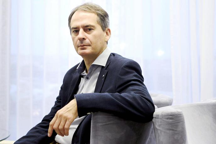 Hristo Grozev | Hristo Grozev je 56-letni preiskovalni bolgarski novinar, ki je trn v peti Kremlju. Rusija je leta 2022 za njim izdala tiralico, češ da širi laži in da naj bi ruskemu novinarju Romanu Dobrohotevu pomagal pobegniti iz Rusije. | Foto Guliverimage