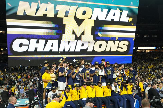 Michigan Wolverines | Univerza Michigan je osvojila naslov v ameriški univerzitetni košarkarski ligi NCAA, prvega po letu 1989. | Foto Reuters