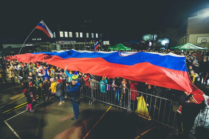 "Zelo sem vam hvaležen, da ste me prišli v takem številu. Hvala vam." | Foto: Grega Valančič/Sportida