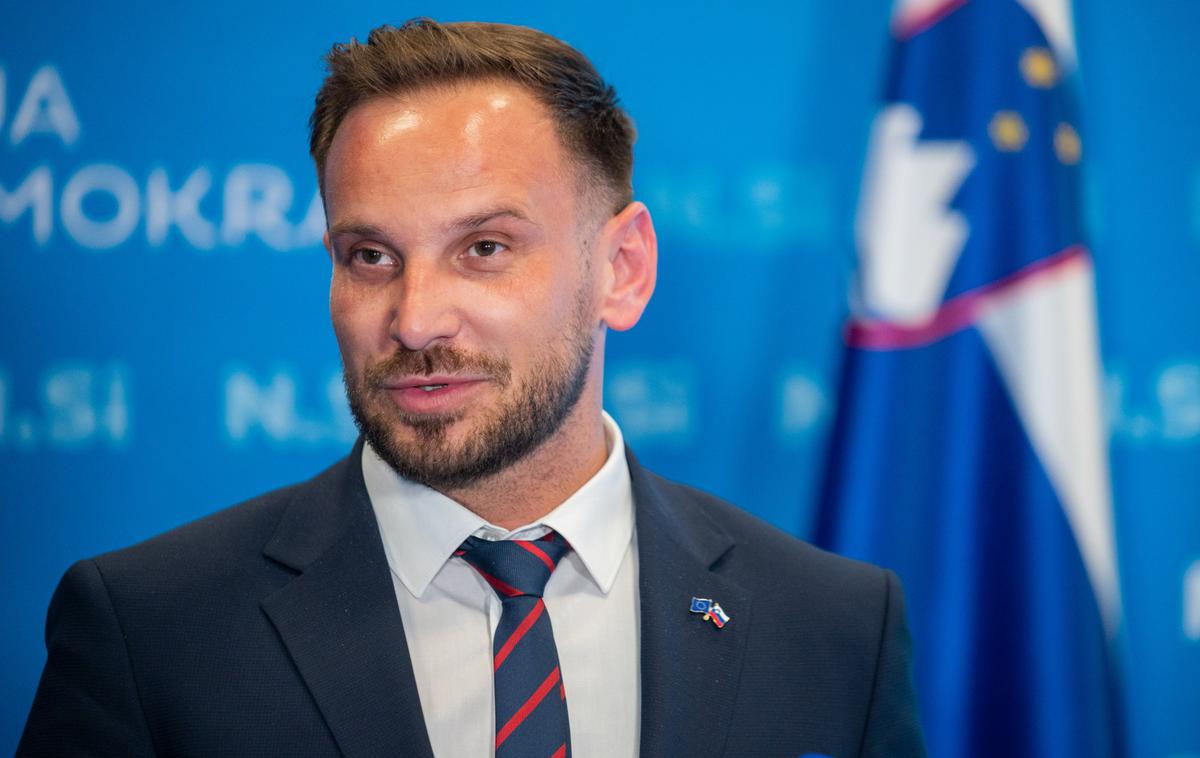 David Klobasa | David Klobasa sicer ni pripadnik najelitnejšega ešalona NSi. Je župan 35. najmanjše slovenske občine in državni svetnik. | Foto STA
