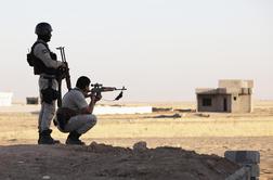Zahod je Kurde nagradil z orožjem, jih bo tudi z državo?