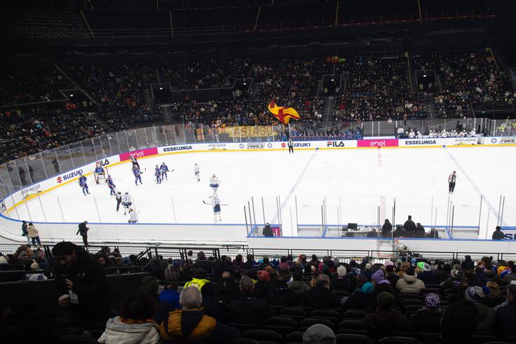 Januarja so v dvorani le izvedli prva testna tekmovanja. Odigrali so finalna turnirja italijanskega državnega prvenstva in pokalnega tekmovanja, pri čemer so tudi preizkusili delovanje dvorane. Ne v polnem obsegu, kot Santa Giulia očitno ne bo delovala niti med igrami, a so vendarle dobili pomembne informacije.  | Foto: Guliverimage